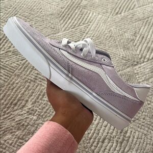 GS/Women’s Vans Foil Suede Brooklyn Shoes